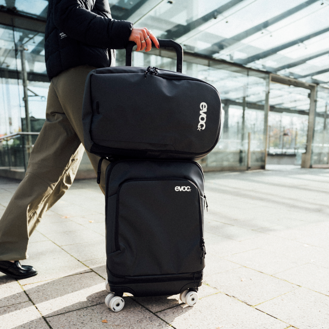 #Colour_carbon grey - black